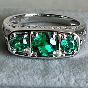 14k Gold Emerald 3 stone ring